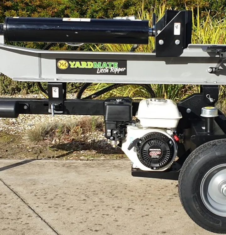 Yard Mate LS30 Rato R210 30 ton log splitter